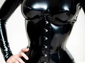 Latex (胶衣)